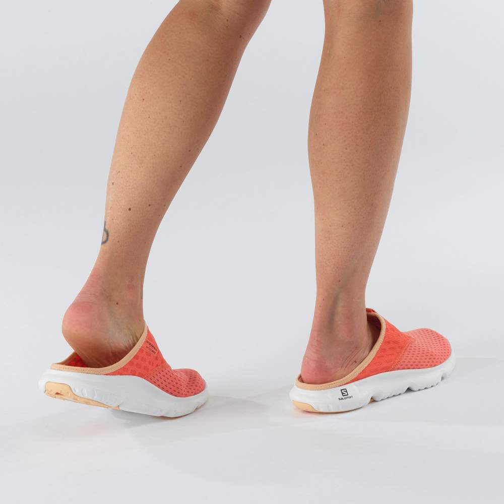 White Cream Salomon Reelax Slide 5.0 Women's Trail Running Shoes | 907425FVG